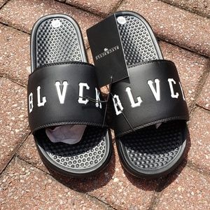 BLVCK flip flops